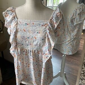 EUC GRACE AND LACE TOP